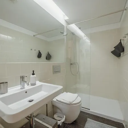 Apartament Flores Premium By Hosty Porto