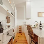 Apartment Flores Premium By Hosty *
