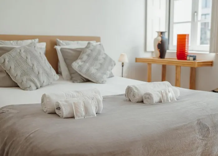 Flores Premium By Hosty Appartement